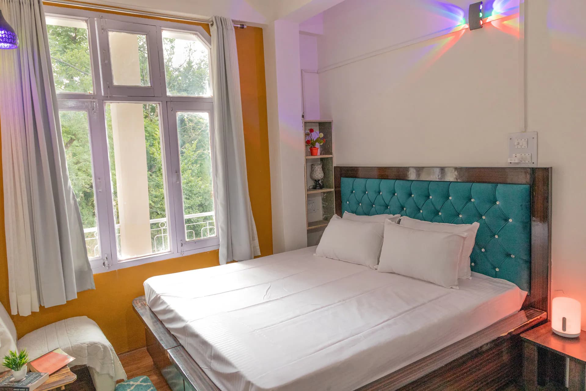 Cozy Family Suite Bedroom Window View