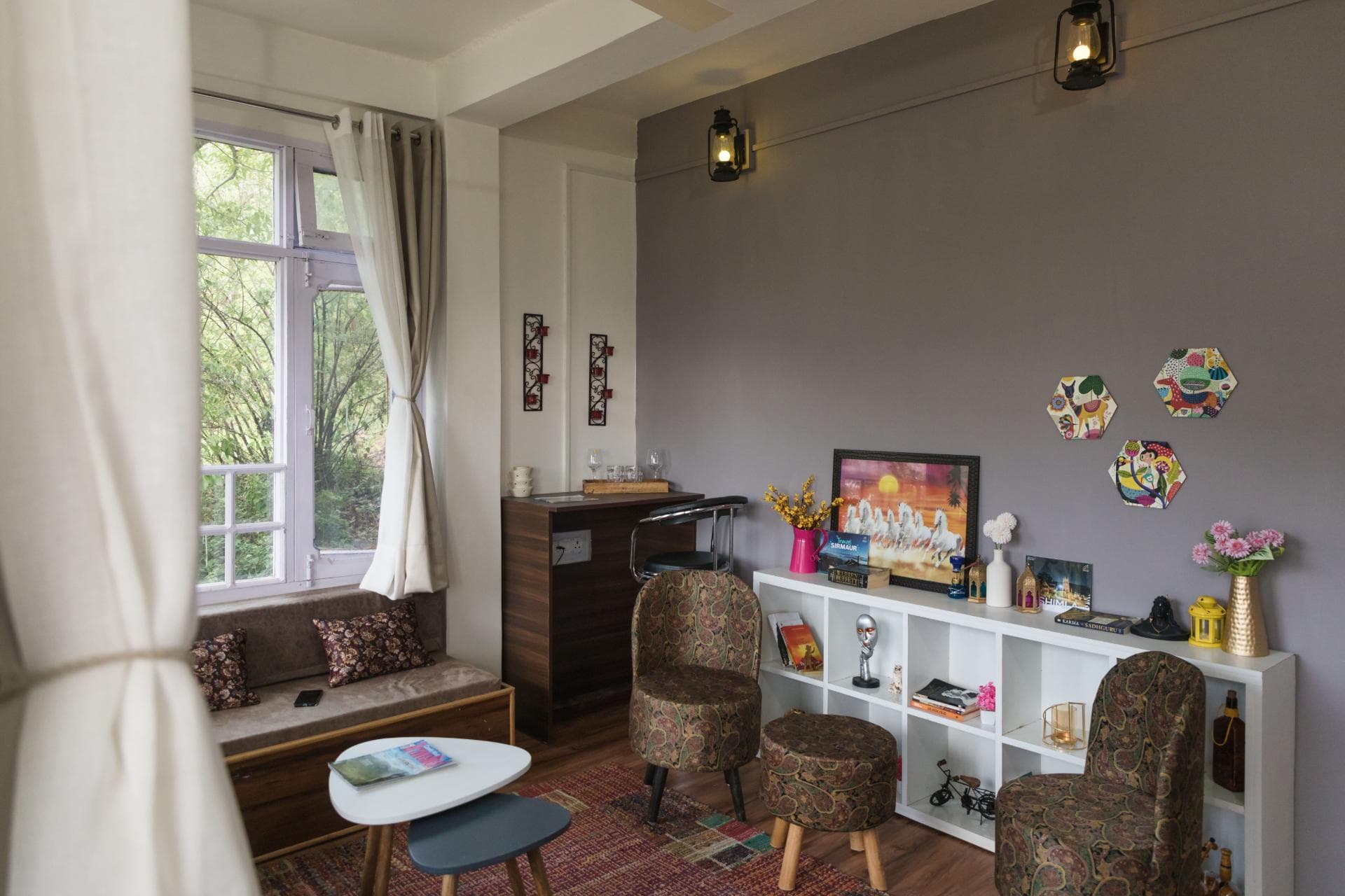 A beautifully decorated room with cozy interiors at Mohija Homestay near Shimla